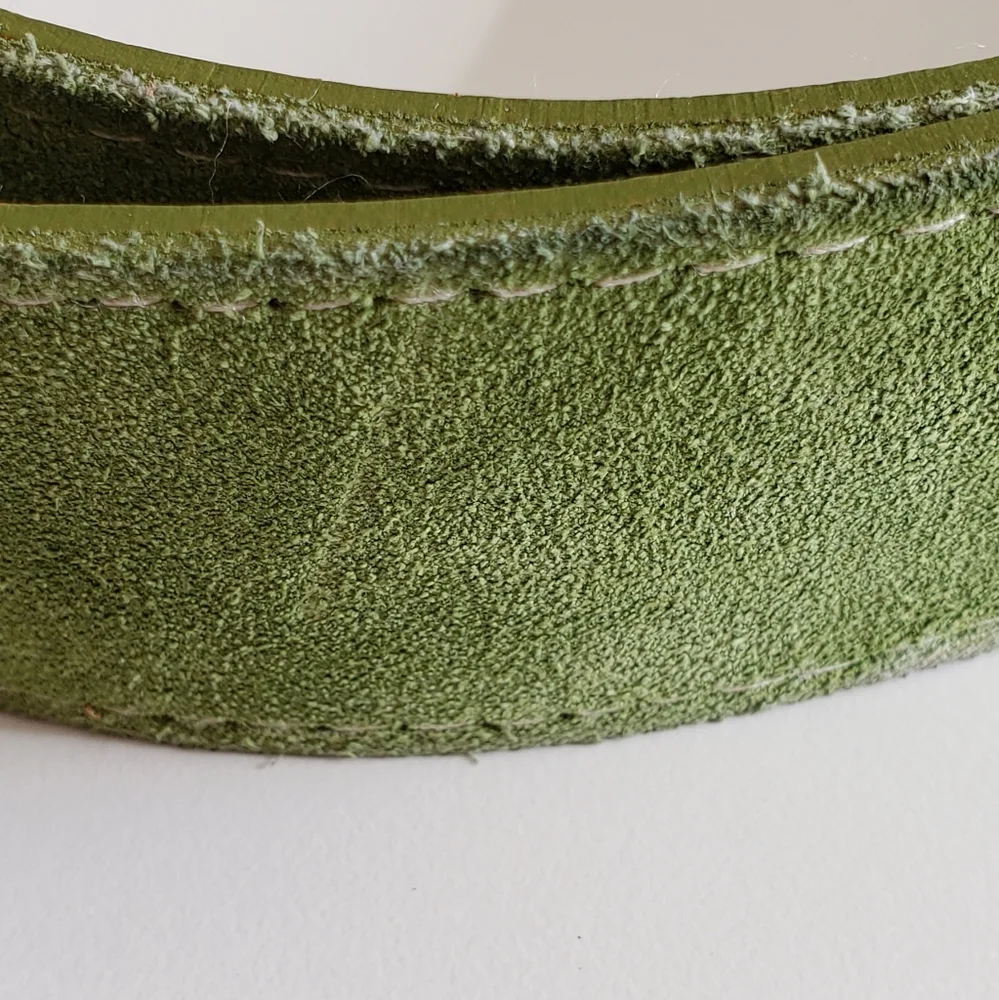 Genuine Leather Green Belt - Picture 5 of 5